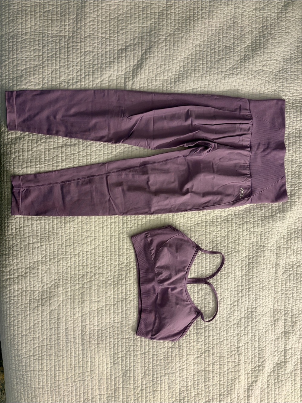 AYBL Lavender Seamless Sports Bra and High-Rise Leggings Set - Picture 1 of 2